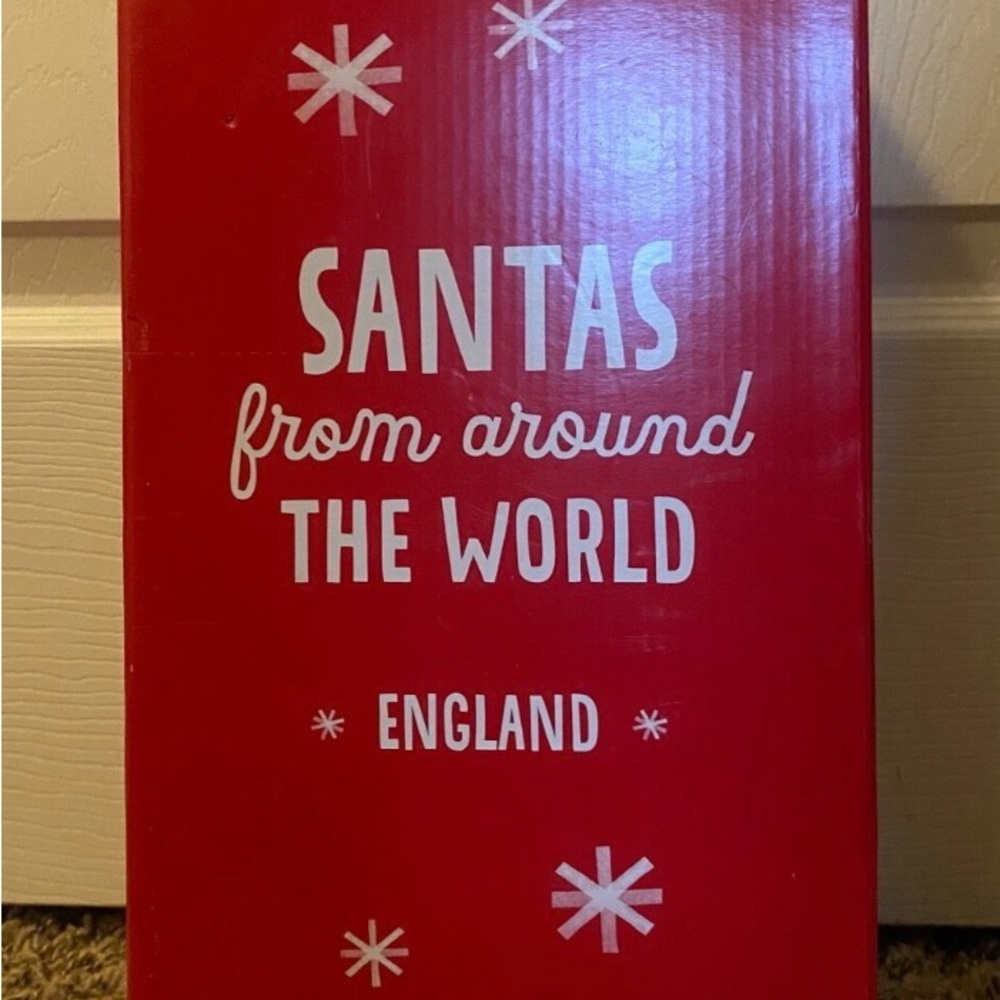 Santas from Around the World-England